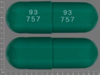 Pill with imprint 93 757 93 757, green, capsule, 18 mm (Piroxicam 20 mg)