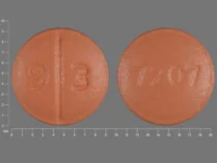 Pill with imprint 9 3 7207, red, round, 9 mm (Mirtazapine 30 mg)
