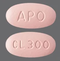 Pill with imprint APO CL300, pink, capsule, 9 mm (Clopidogrel Bisulfate 300 mg)
