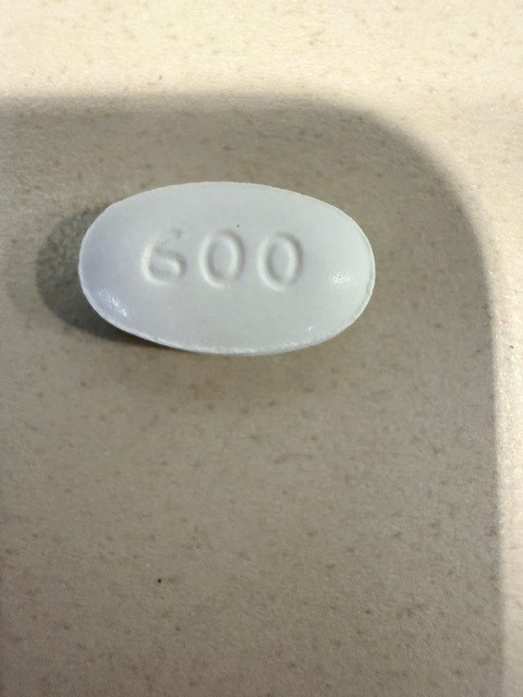 Pill with imprint G 600, white, oval, 16 mm (Guaifenesin 600 mg)