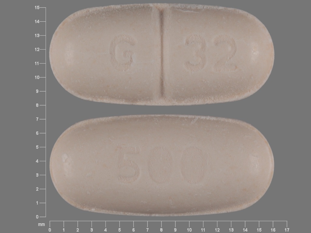 Pill with imprint G 32 500, orange, capsule, 116 mm (Naproxen 500 mg)