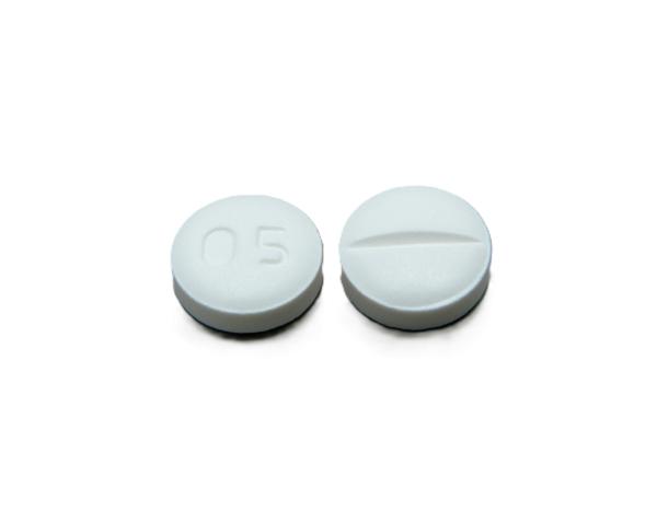 Pill with imprint 05, white, round, 8 mm (Trazodone Hydrochloride 50 mg)